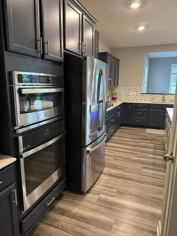 1562 Edgebrook LN, Carver, MN 55315