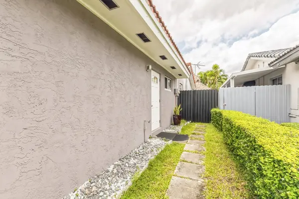 13961 SW 156th TER, Miami, FL 33177