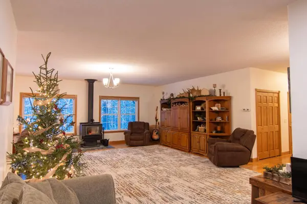 1923 State Highway 11 SE, Baudette, MN 56623