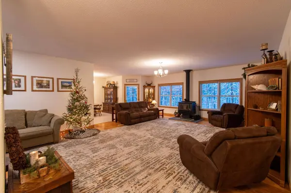 1923 State Highway 11 SE, Baudette, MN 56623