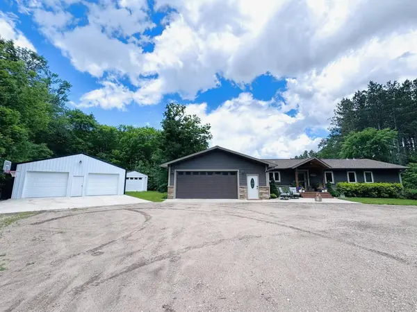 25190 E Cozy Cove RD, Detroit Lakes, MN 56501