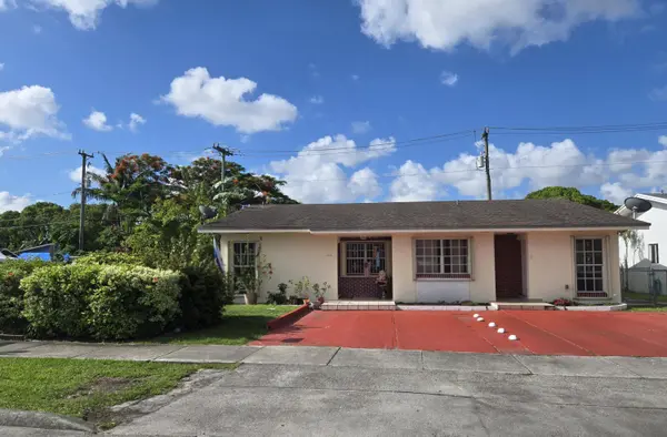 11302 SW 7th ST, Miami, FL 33174