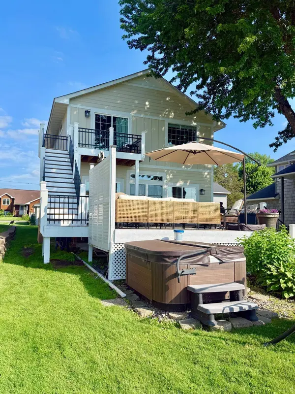 21760 Ideal AVE N, Forest Lake, MN 55025