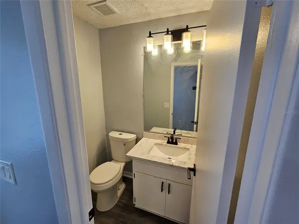 13817 STONE MILL WAY, Tampa, FL 33613