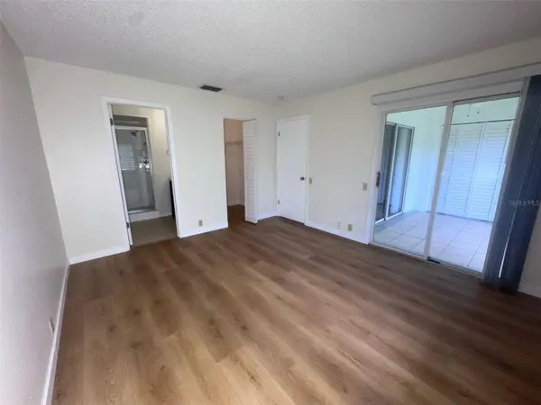 5265 E BAY DR #122, Clearwater, FL 33764