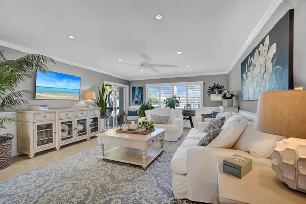 60 Venetian DR #205n, Delray Beach, FL 33483