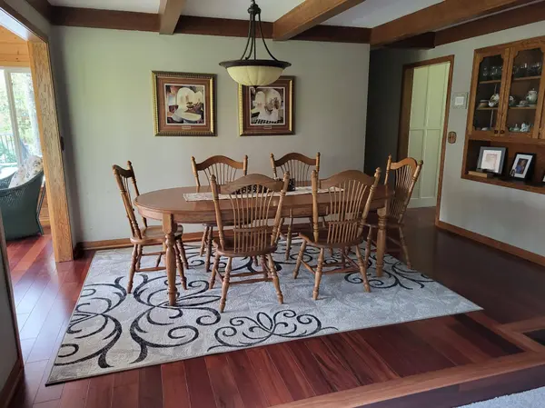 512 Brookwood LN, Sartell, MN 56377