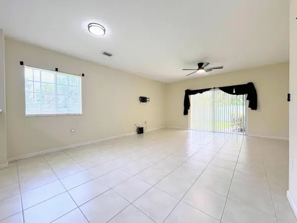 5088 SE Mariner Garden CIR, Stuart, FL 34997
