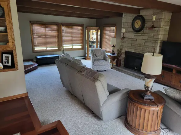 512 Brookwood LN, Sartell, MN 56377