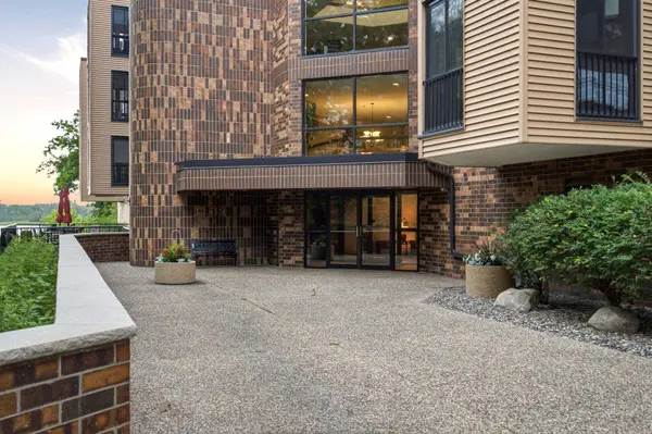 14319 Stewart LN #207, Minnetonka, MN 55345