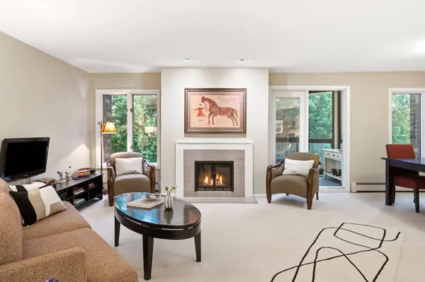 14319 Stewart LN #207, Minnetonka, MN 55345