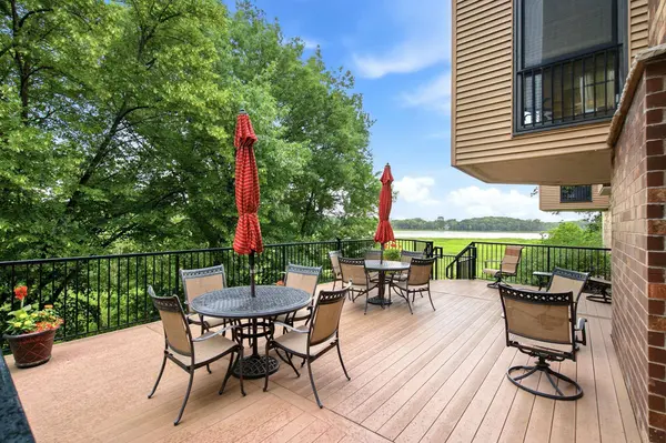 14319 Stewart LN #207, Minnetonka, MN 55345
