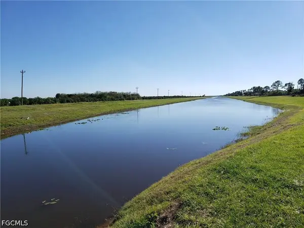647 Naples AVE, Lehigh Acres, FL 33974