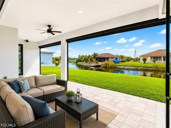 424 SW 26th AVE, Cape Coral, FL 33991