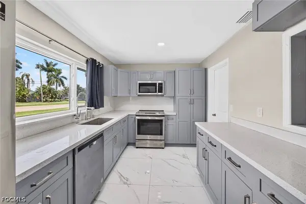 404 El Dorado Pkwy E, Cape Coral, FL 33904