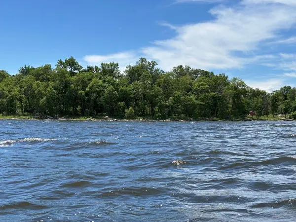 06-3642-000 Little Oak, Angle Inlet, MN 56711