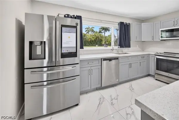 404 El Dorado Pkwy E, Cape Coral, FL 33904