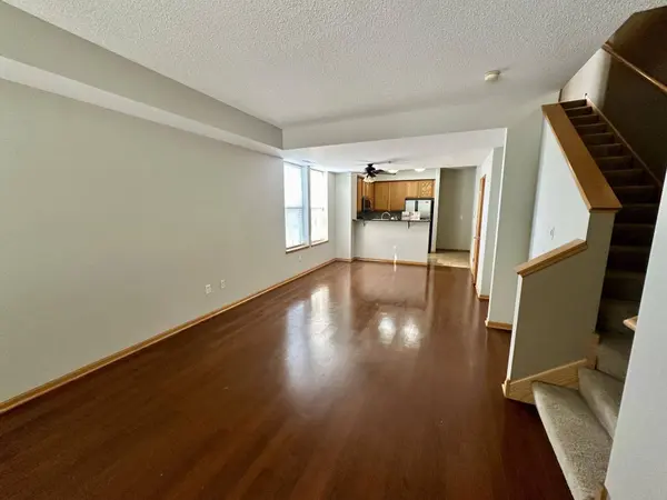 150 E Burnsville Pkwy #101, Burnsville, MN 55337