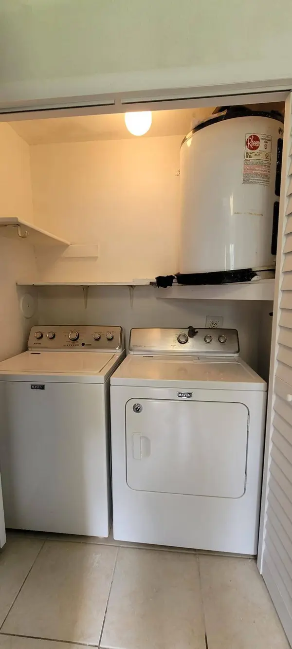 3959 NW 87th AVE, Sunrise, FL 33351