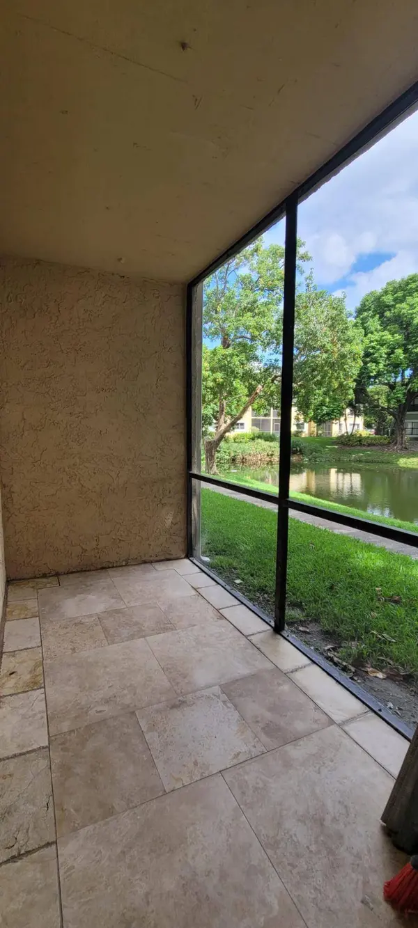 3959 NW 87th AVE, Sunrise, FL 33351
