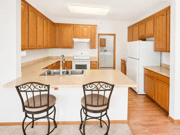 1246 Vernon DR, Carver, MN 55315