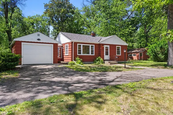 7900 Greenwood DR, Saint Paul, MN 55112