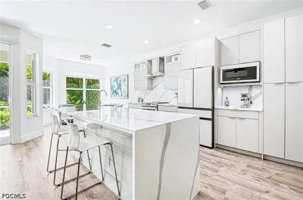 8324 Laurel Lakes BLVD, Naples, FL 34119