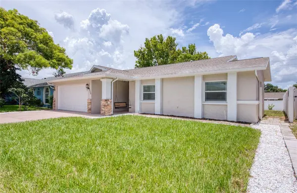 8608 HUNTSMAN LN, Port Richey, FL 34668
