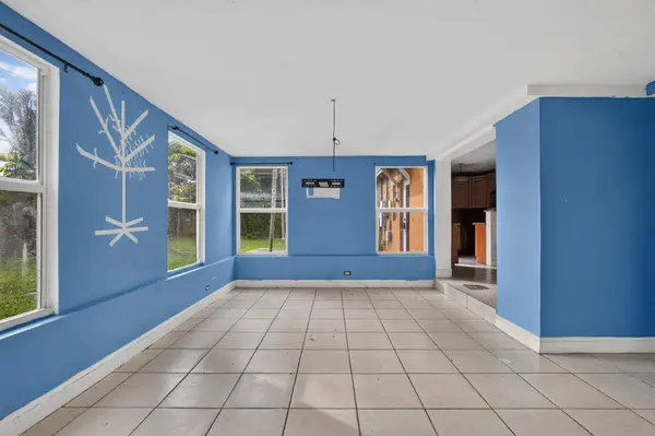 14621 LINCOLN BLVD, Miami, FL 33176