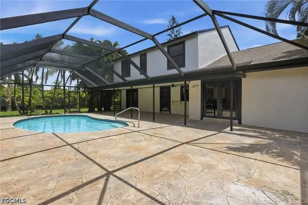 3691 Hyde Park CT, Fort Myers, FL 33908