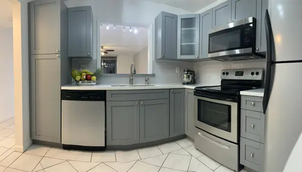 404 NW 68TH AVE #205, Plantation, FL 33317