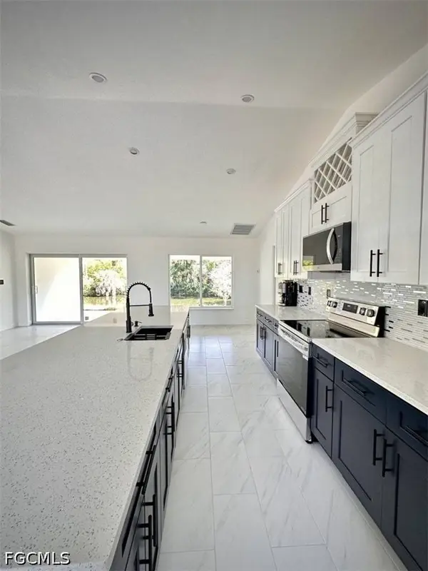2321 NE 39th ST, Cape Coral, FL 33909