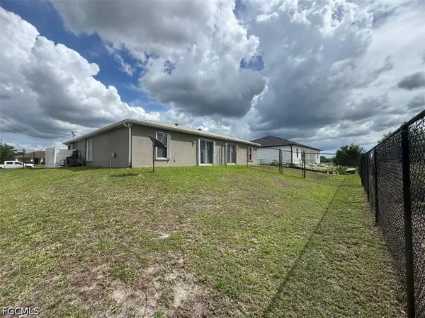 537/539 Alabama RD S, Lehigh Acres, FL 33974