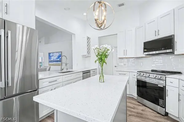 5701 Heron LN #705, Naples, FL 34110