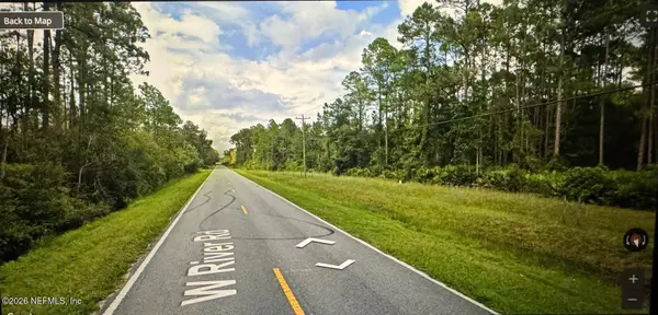 696 W RIVER RD, Palatka, FL 32177