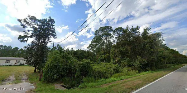696 W RIVER RD, Palatka, FL 32177