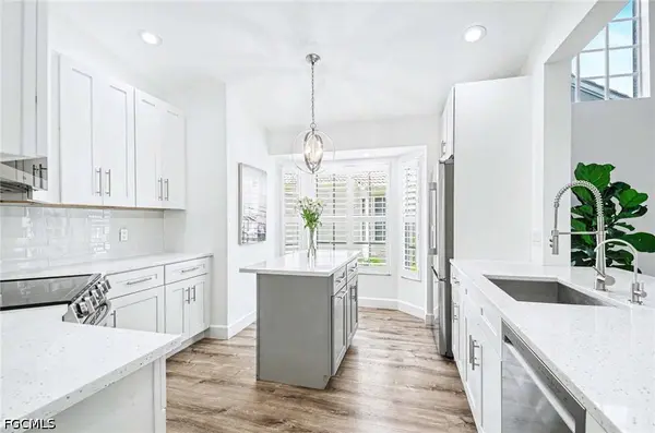 5701 Heron LN #705, Naples, FL 34110