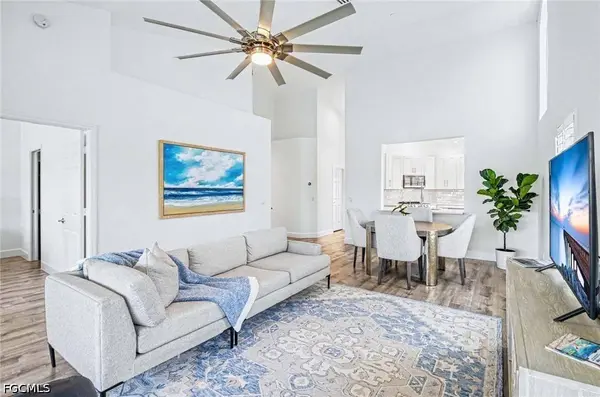 5701 Heron LN #705, Naples, FL 34110