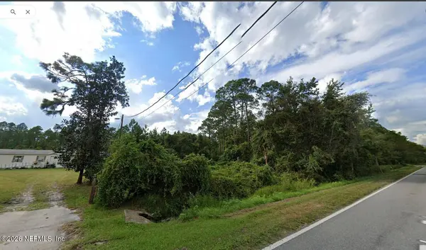 696 W RIVER RD, Palatka, FL 32177