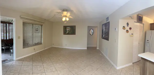 117 LAKE PINE CIR #A-1, Greenacres, FL 33463