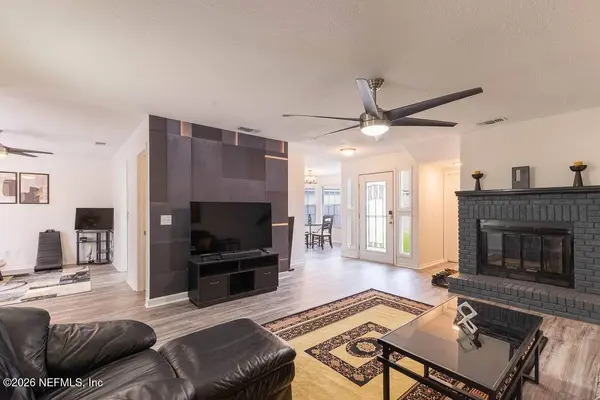 8332 NEWGATE CIR W, Jacksonville, FL 32244