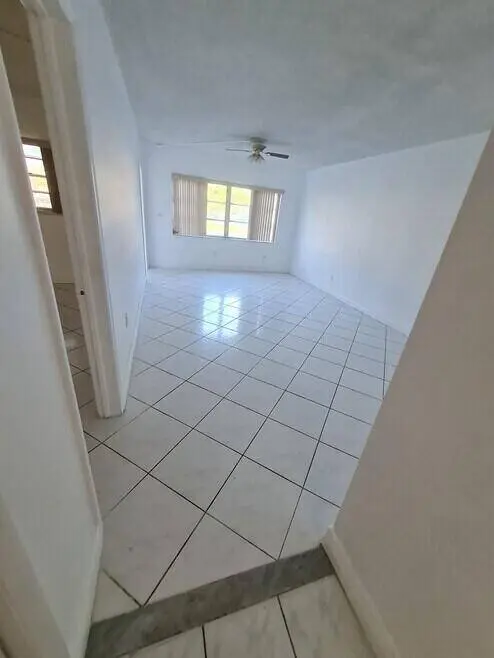 2820 NE 201ST TER #F106, Aventura, FL 33180