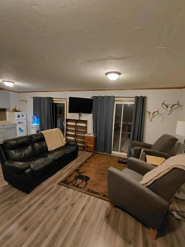 112 Camp 20 RD, Hovland, MN 55606