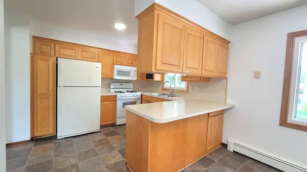 9242 Queen AVE S, Bloomington, MN 55431