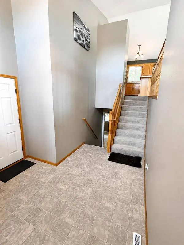 206 Rookery DR, Cold Spring, MN 56320