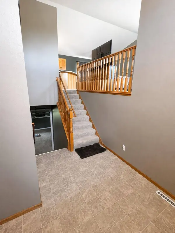 206 Rookery DR, Cold Spring, MN 56320