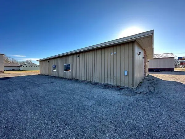 907 Saint Olaf AVE N, Canby, MN 56220