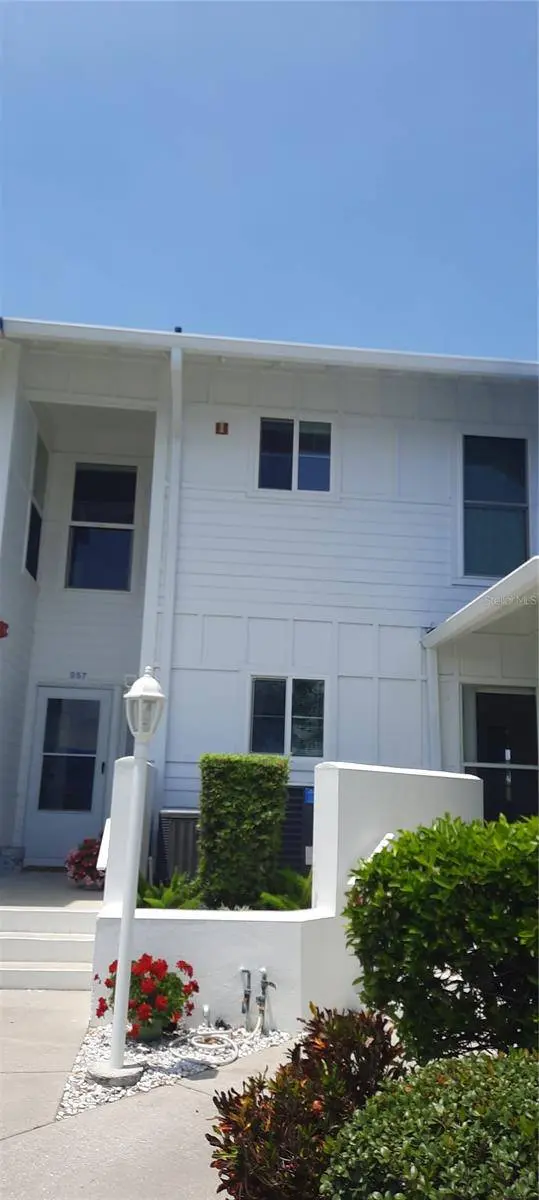 957 SANDPIPER CIR #0