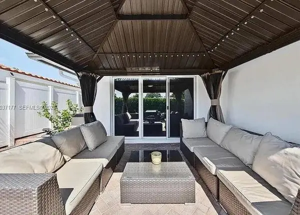 2125 NE 17TH TER, Wilton Manors, FL 33305