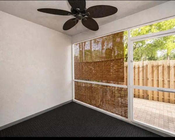 9491 STANLEY LN, Tamarac, FL 33321